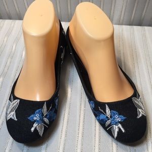 Hype Denim Floral Design flats sz6